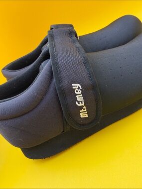 Black Men's Slip-On Comfort Loafers with Adjustable Strap